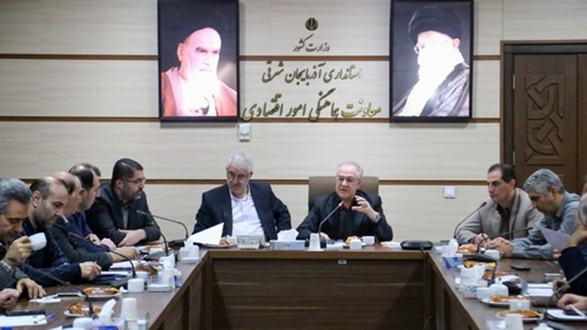 در سه شنبه های ستاد تسهیل مطرح شد:    گره گشایی اقتصادی از کسب و کارها با همراهی بیشتر بانک ها در روز های پایانی سال 