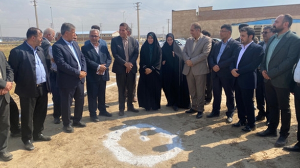 کلنگ زنی ساختمان آتش نشانی شهرک صنعتی ملکان و افتتاح کارخانه تولید و بسته بندی کشمش ، شیره انگور و شیره خرما